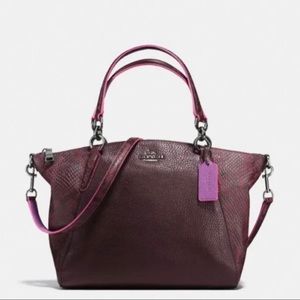 Coach Signature Outline Leather Small
Kelsey Satchel Bag